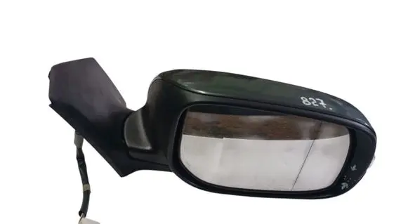 Toyota Avensis T250 Front door electric wing mirror E11020058 E11016057