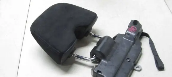 Honda CR-V Rear seat headrest 