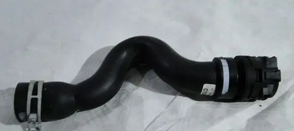 Opel Crossland X Engine coolant pipe/hose C104080P