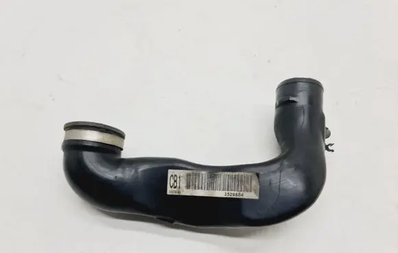 Opel Meriva B Turbo air intake inlet pipe/hose 55577107 55579742