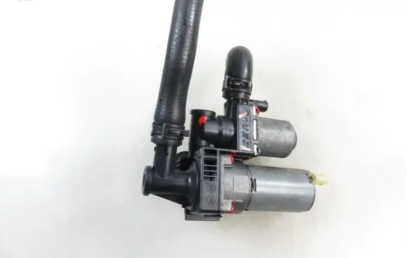 BMW X3 E83 Coolant heater control valve 1147412149 64118369807