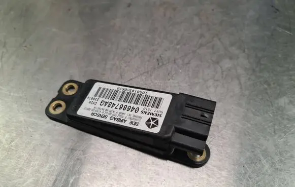 Chrysler Sebring (ST-22 - JR) Airbag deployment crash/impact sensor 04686748AG 5WY71910