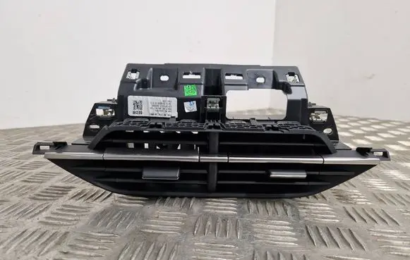 Dash center air vent grill