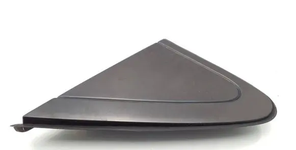 Toyota Sienna XL20 II Fender end trim 75622AE010