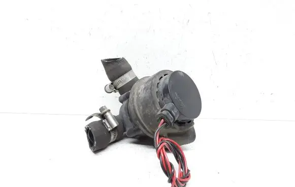 Volvo S60 Electric auxiliary coolant/water pump 31332380