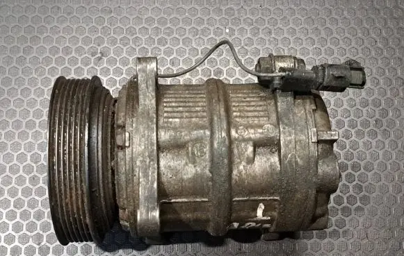 Volvo S40, V40 Air conditioning (A/C) compressor (pump) 30612618 5060116725 870B202219