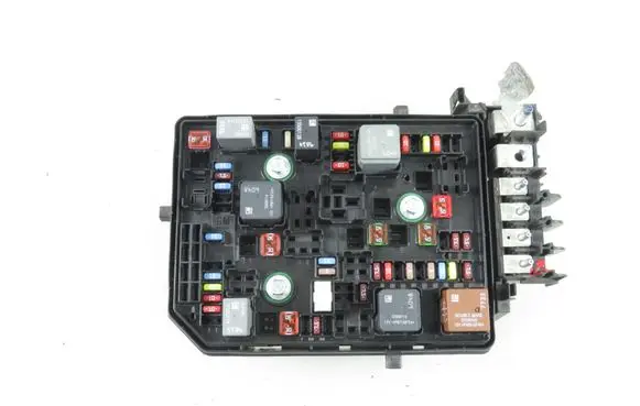 Opel Astra K Fuse box set 39040852