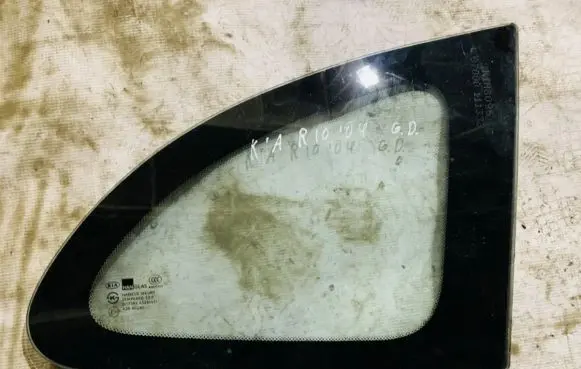 KIA Rio Rear side window