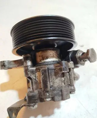 Mercedes-Benz E W211 Power steering pump 7693955229 A0044668301