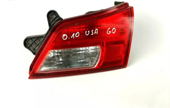 Subaru Outback Tailgate rear/tail lights
