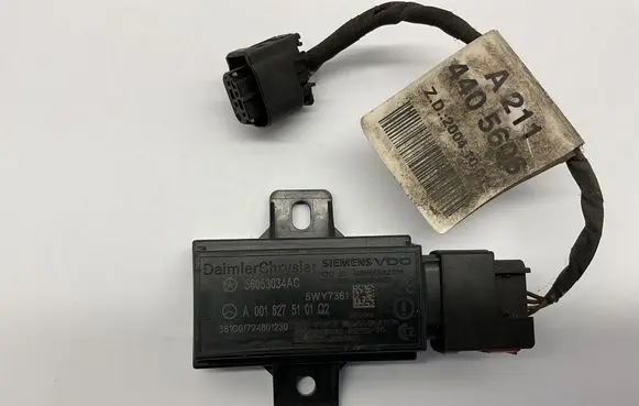 Mercedes-Benz E W211 Tire pressure sensor 56053034AC 5WY7361 A0018275101