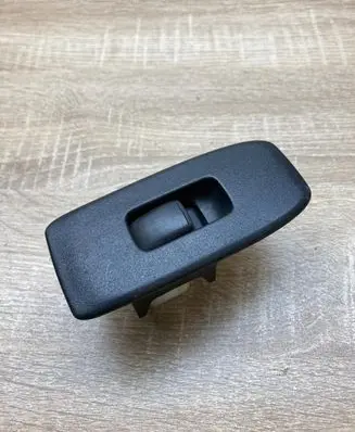 Mitsubishi Pajero Electric window control switch MR445659
