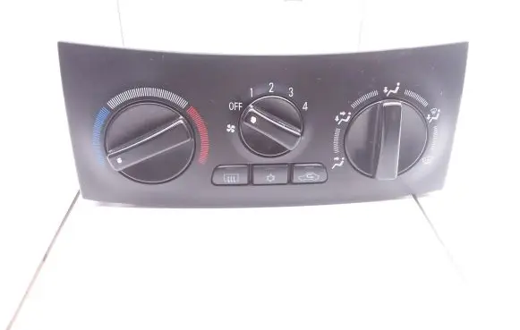 Mitsubishi Space Star Climate control unit MN140637 MR913598