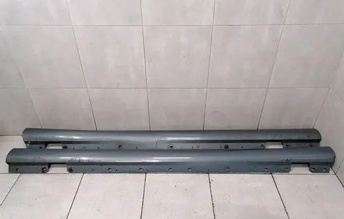Mercedes-Benz E W211 Side skirt rear trim A2116980554