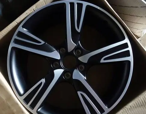 Audi A3 S3 8V R18 alloy rim 8V0071498
