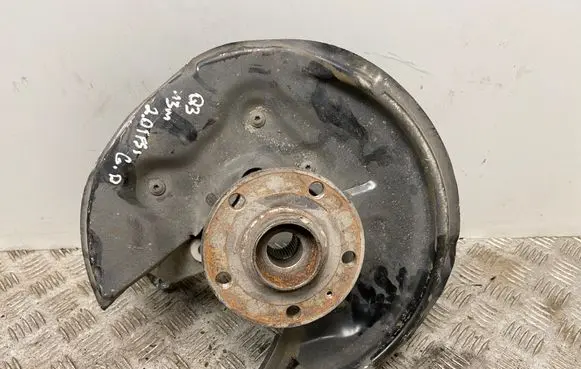 Audi Q3 8U Rear wheel hub
