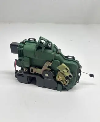 Volkswagen Golf IV Front door lock 3B1837016AD 992620101