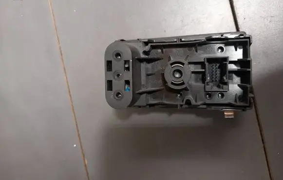 Opel Zafira B Light switch 04060201 13205869