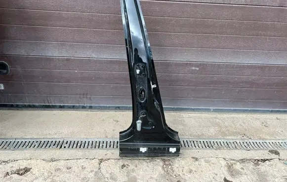 Mercedes-Benz E W212 Pillar (middle) 