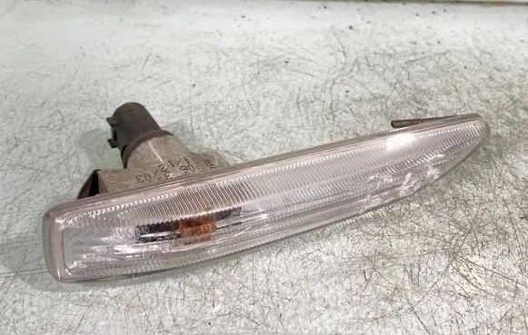 BMW 7 E65 E66 Front fender indicator light 6906394