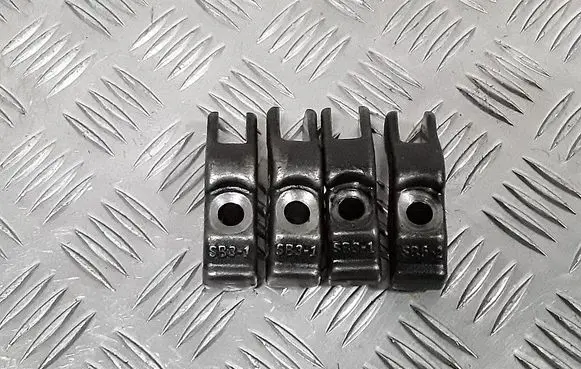 Opel Mokka Fuel Injector clamp holder 
