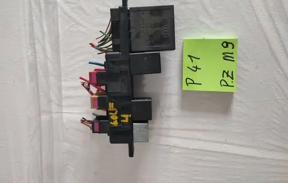 Volkswagen Golf IV Other relay 4B0955531A