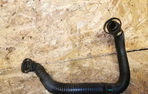 Audi A6 S6 C6 4F Breather hose/pipe 06f103235