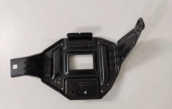BMW 8 G14 Battery bracket 9311079