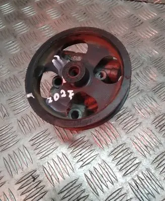 Toyota RAV 4 (XA20) Power steering pump 