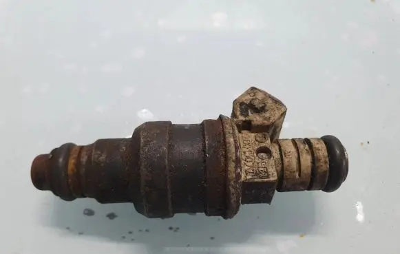 Alfa Romeo 166 Fuel injector 0280150701