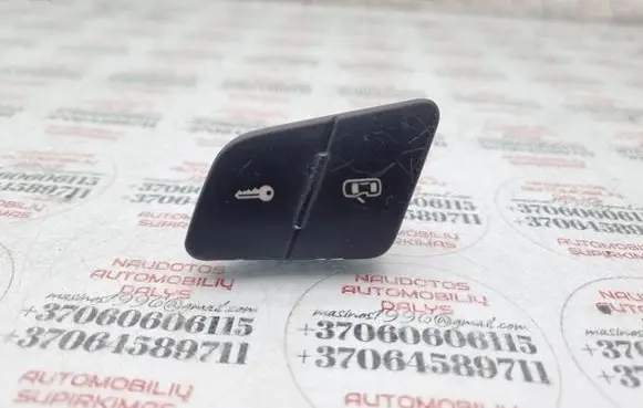 Volkswagen PASSAT B6 Central locking switch button 3C0962125