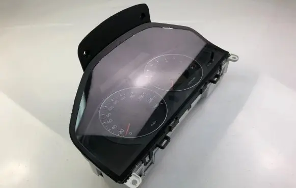 Volvo S80 Speedometer (instrument cluster) 31254535AA