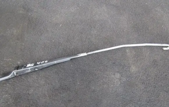 Peugeot 406 Front wiper blade arm