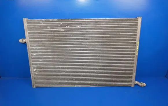 Mercedes-Benz C W205 Coolant radiator A0995001903 CC761004 0515042719