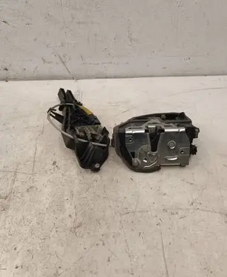 BMW 3 E90 E91 Rear door lock 2C1780 121007 5670902