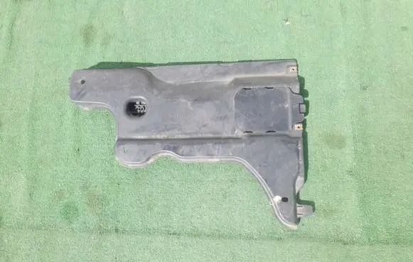 Volkswagen Arteon Rear underbody cover/under tray 3Q0825102A