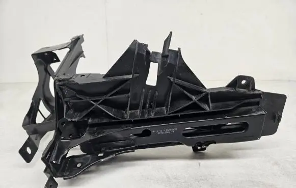 BMW 5 F10 F11 Headlight/headlamp mounting bracket 7200793