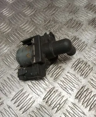 BMW 3 E36 Coolant heater control valve 8375443