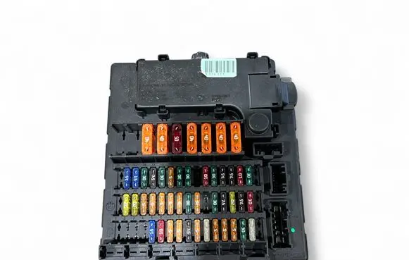 BMW Z4 E85 E86 Fuse box set 518792114 837811302