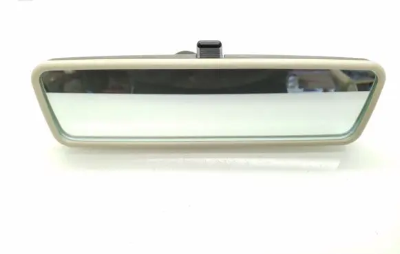 Volkswagen Golf VI Rear view mirror (interior) E1021065