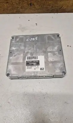 Toyota Avensis T250 Engine control unit/module 8966105820 17580073 MB1758007372