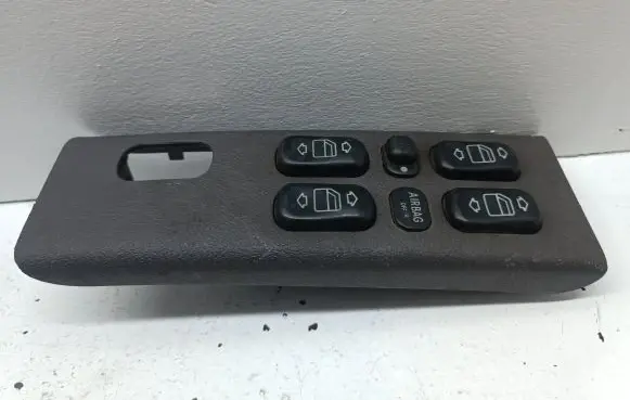 Mercedes-Benz A W168 Electric window control switch 1688202810 03753200 1686831408