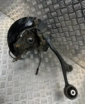 BMW X4 F26 Front wheel hub 6855953