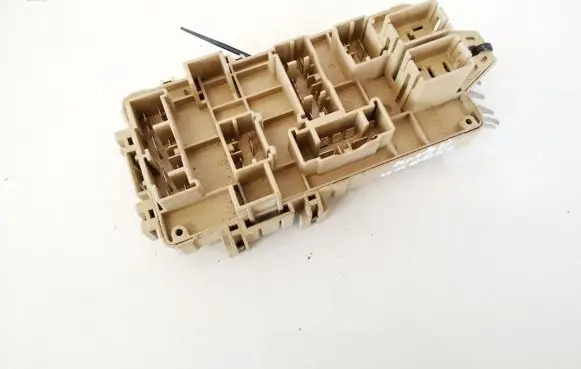 Subaru Forester SF Fuse box set lb200400 980126