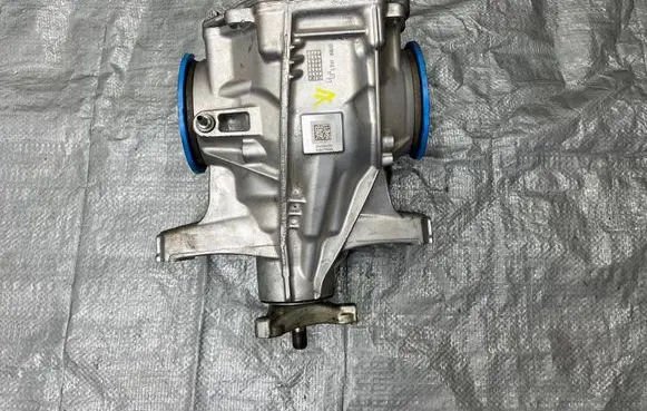 Mercedes-Benz C W206 Rear differential a2063504201 4606770006
