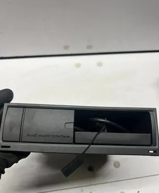 Audi A4 S4 B8 8K Head unit multimedia control 8T0035785A