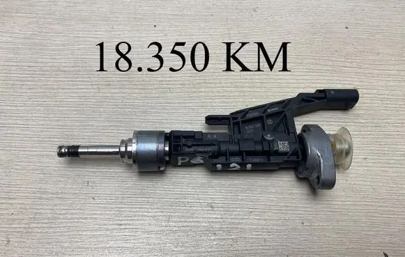 BMW 3 G20 G21 Fuel injector 0261500437