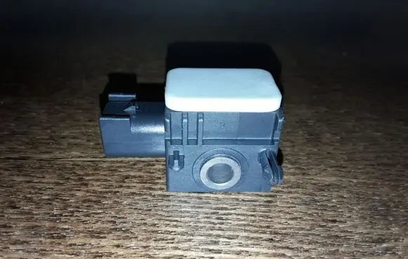 Hyundai Santa Fe Airbag deployment crash/impact sensor 959202B000