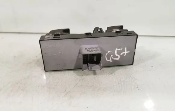 Volkswagen Golf Plus Electric window control switch 1K4959857