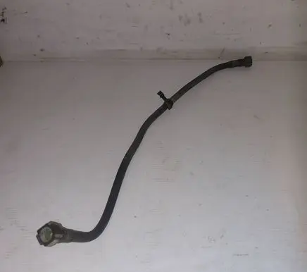 Volvo V50 Fuel line pipe